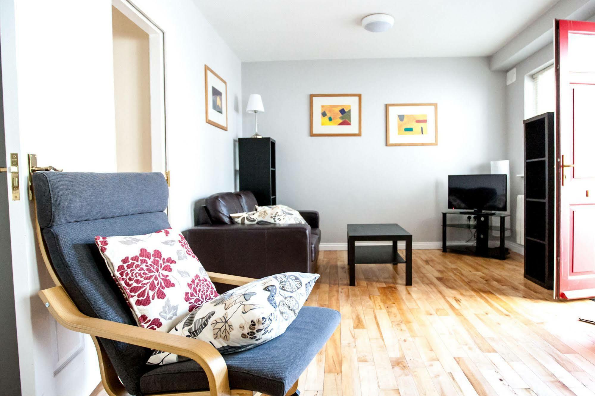 Dominick Street Apartments Γκάλγουεϊ Εξωτερικό φωτογραφία