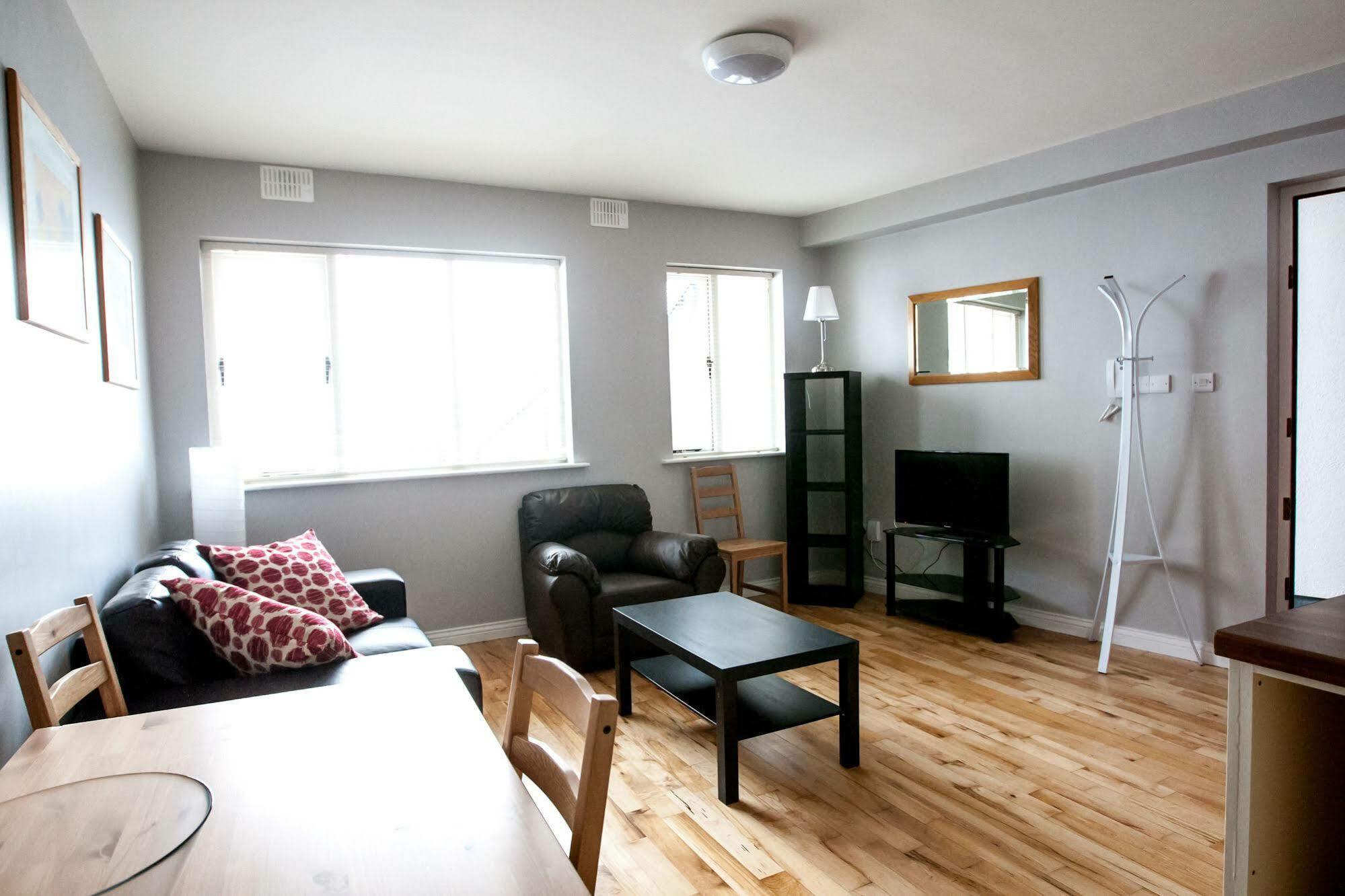 Dominick Street Apartments Γκάλγουεϊ Εξωτερικό φωτογραφία