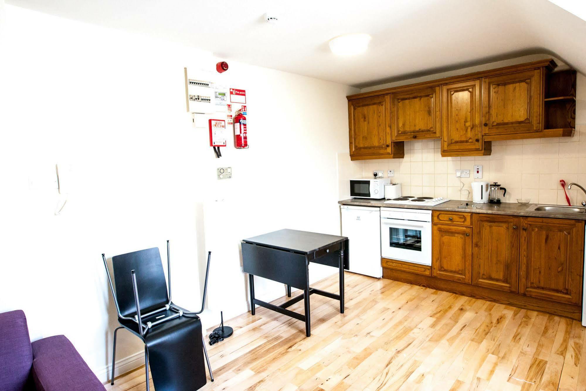 Dominick Street Apartments Γκάλγουεϊ Εξωτερικό φωτογραφία