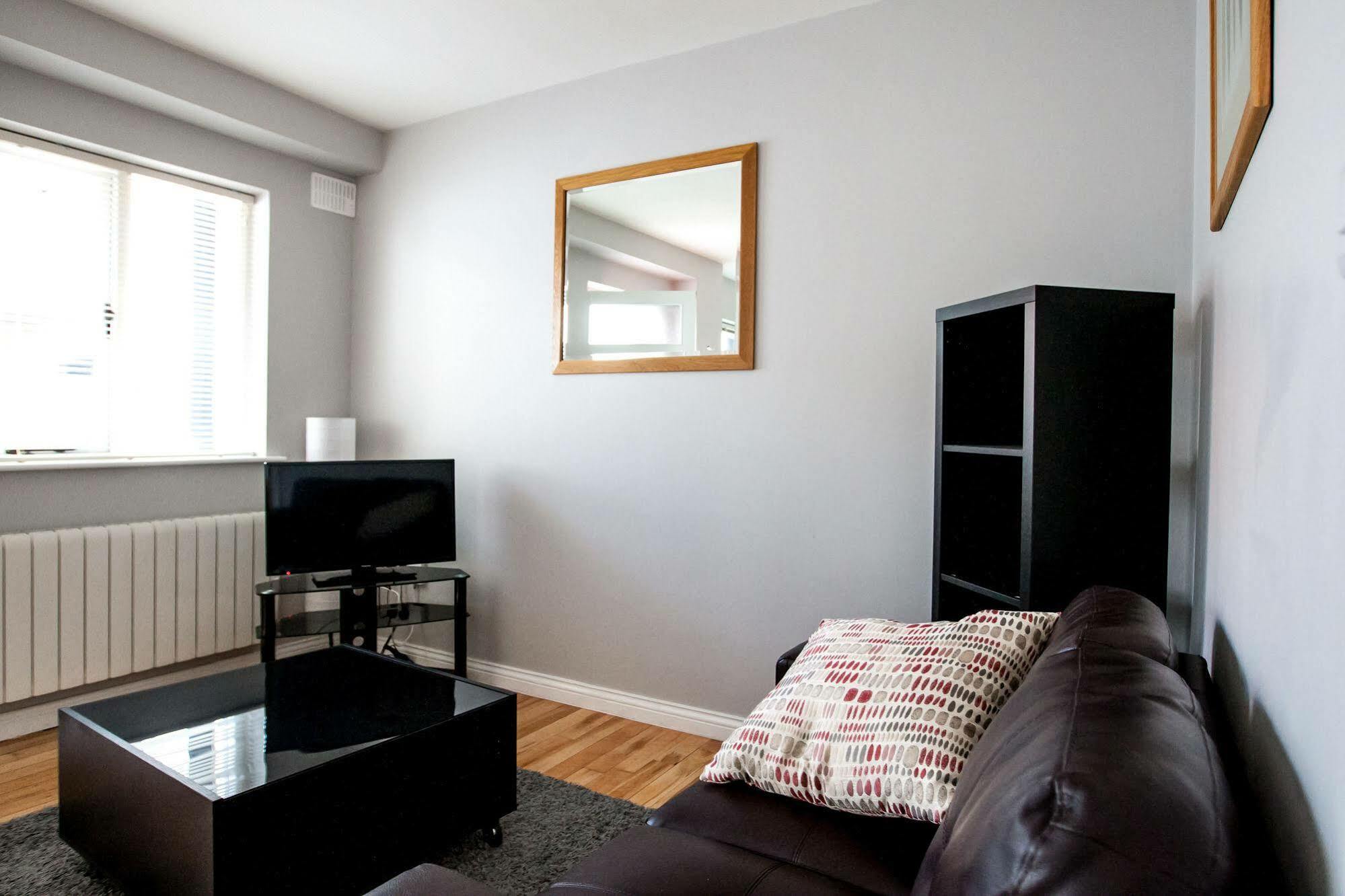 Dominick Street Apartments Γκάλγουεϊ Εξωτερικό φωτογραφία